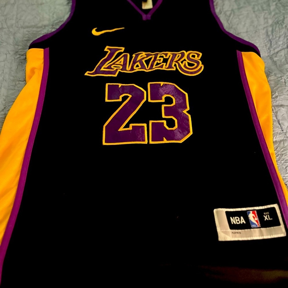 NBA Lakers Black and Yellow Jersey LeBron James Youth XL
